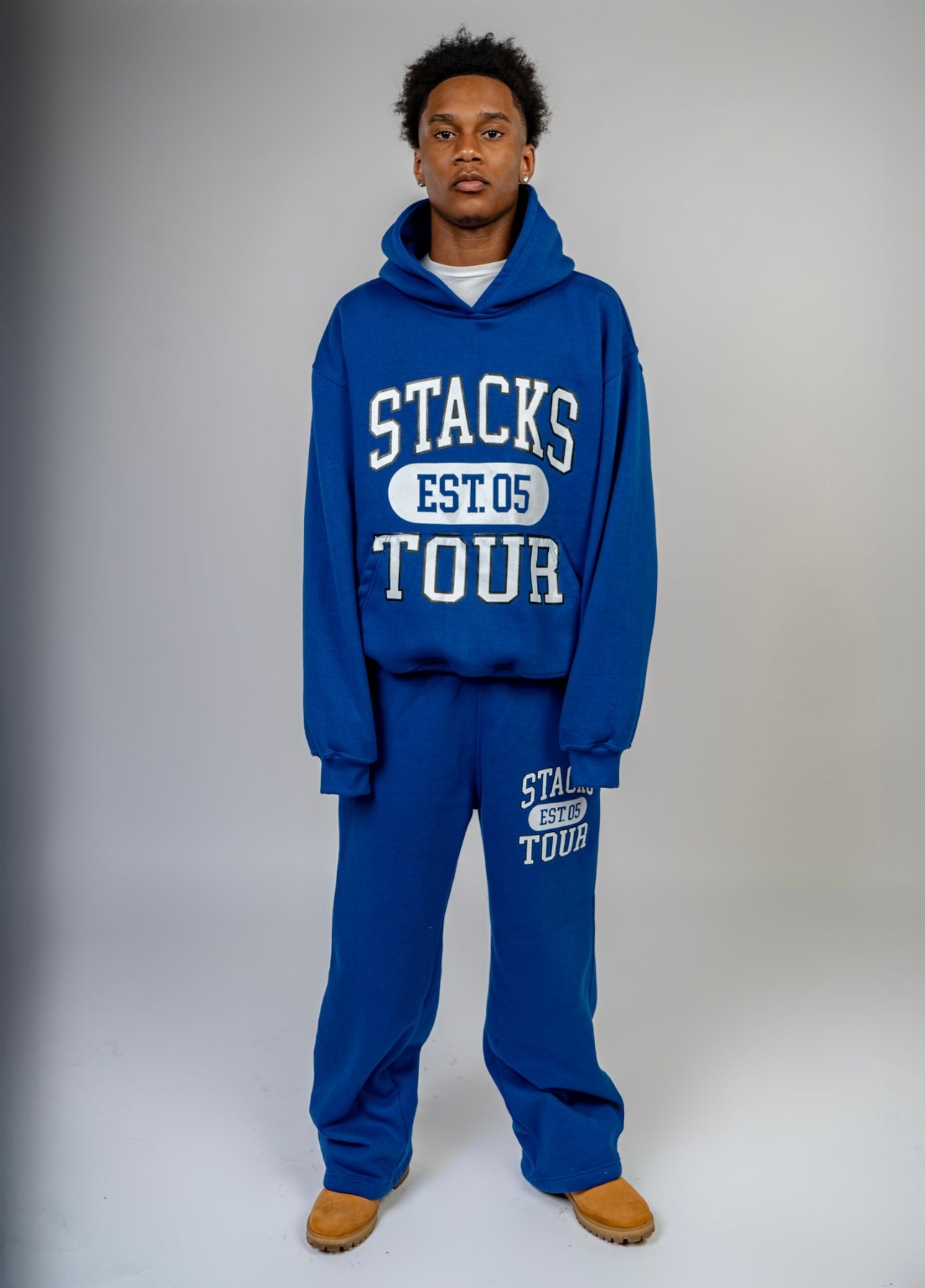 Blue and white set