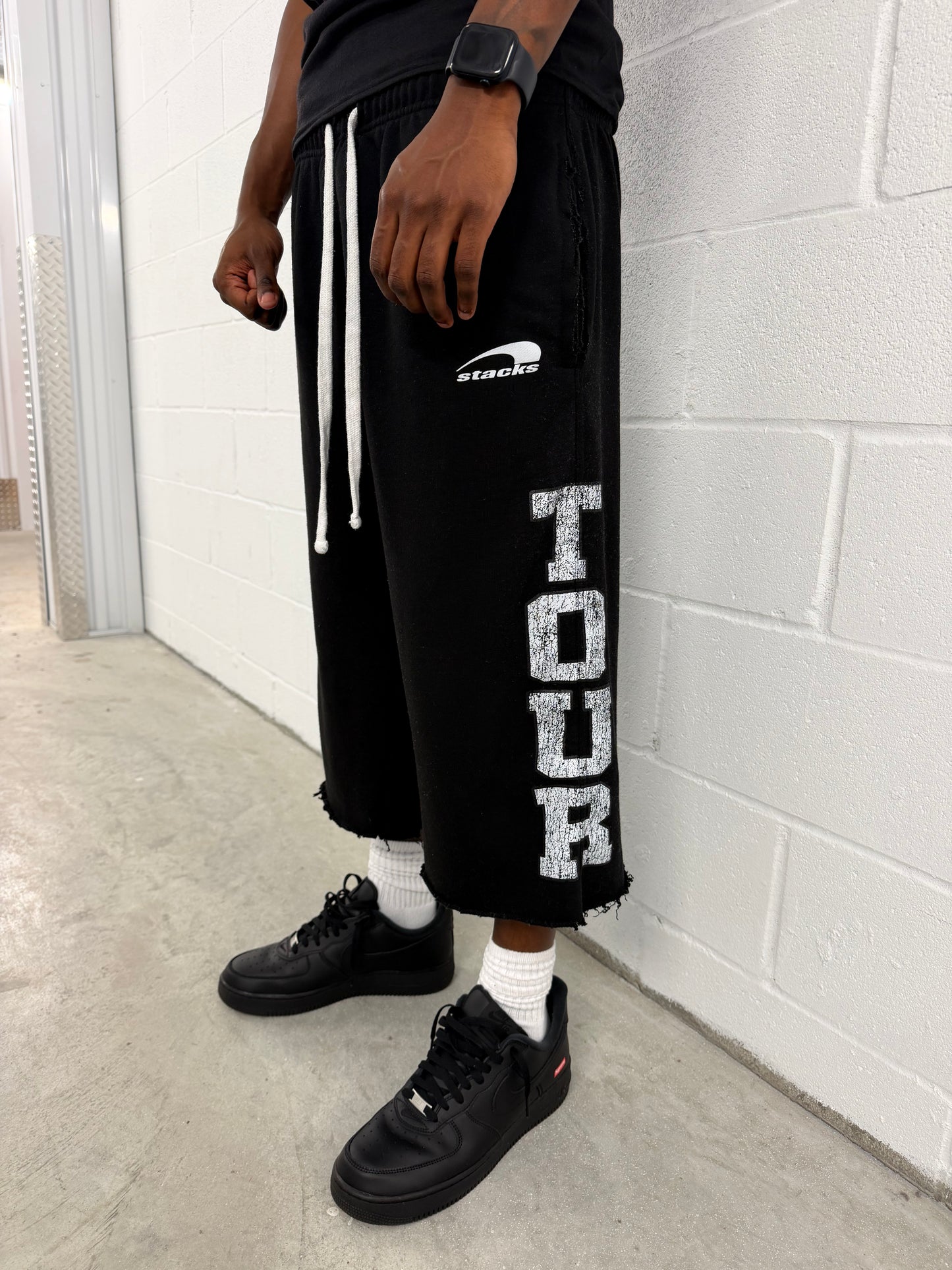 Black 3/4 Shorts